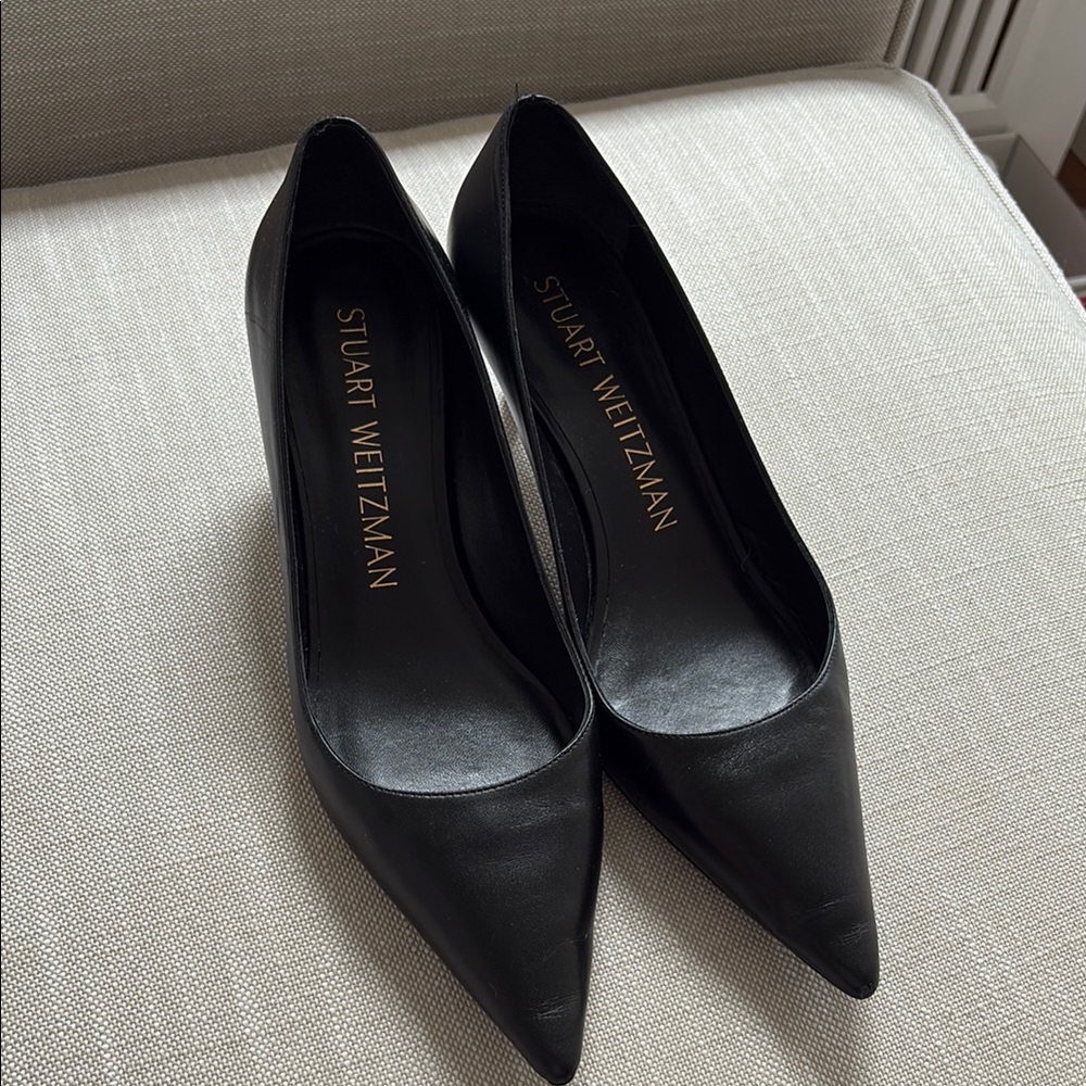 Stuart Weitzman “STUART 50 PUMP” size 9.5